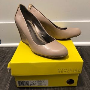 Kenneth Cole Reaction Wedge